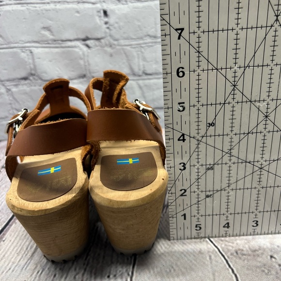 MIA Swedish Clogs - Picture 9 of 10